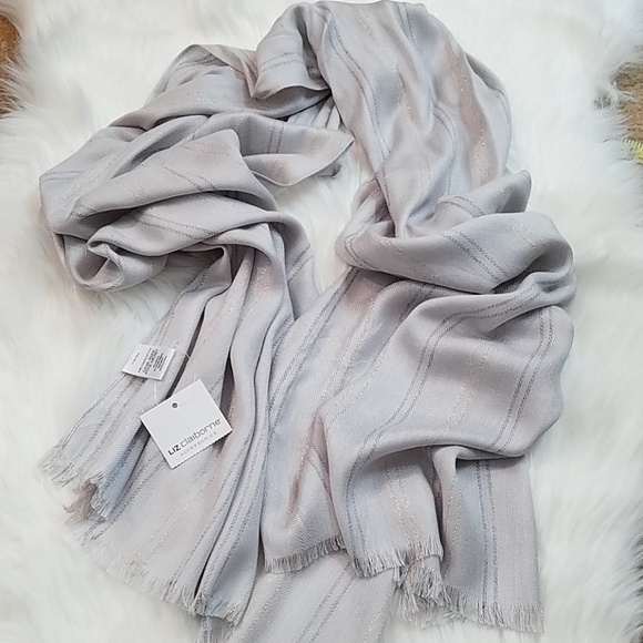 Liz Claiborne Accessories - Liz Claiborne scarf